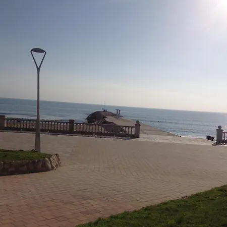 Apartamento En Frente De La Playa *